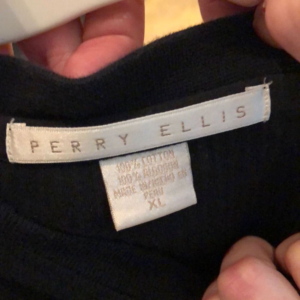 Perry Ellis - Picture 5 of 7